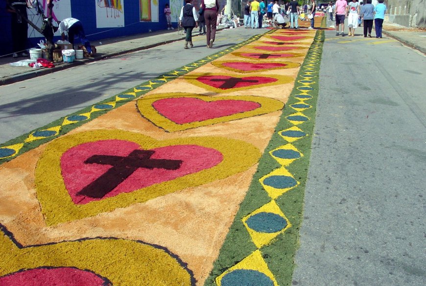 Tradição artística de Corpus Christi encanta turistas Brasil afora