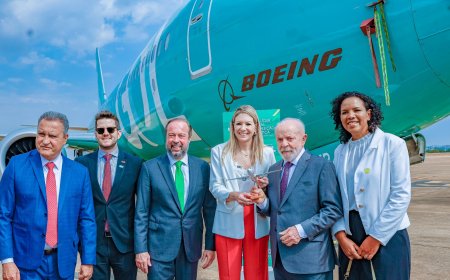 GOL leva aeronave verde ao evento de sanção da Lei do Combustível do Futuro, na capital federal