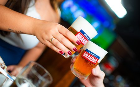 VARIEDADE DE TORNEIRAS DE CHOPP É DIFERENCIAL E ATRATIVO  NO SUPERBAR PRAÇA A