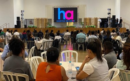 Thiago Queiroz aborda em palestra os vínculos entre pais e filhos no Hospital de Amor