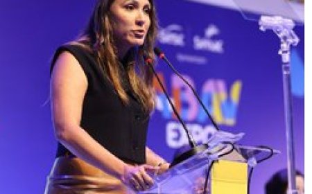 Na abertura da Abav Expo 2025, Ana Carla Lopes emociona com discurso que reforça o turismo responsável
