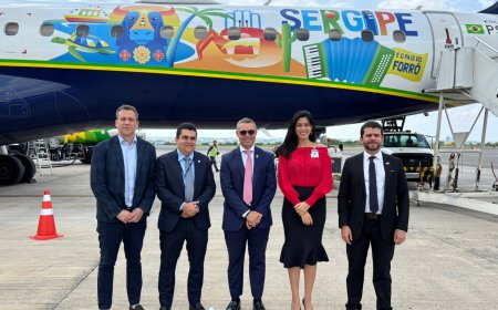 Azul apresenta e faz decolar aeronave em homenagem a Sergipe