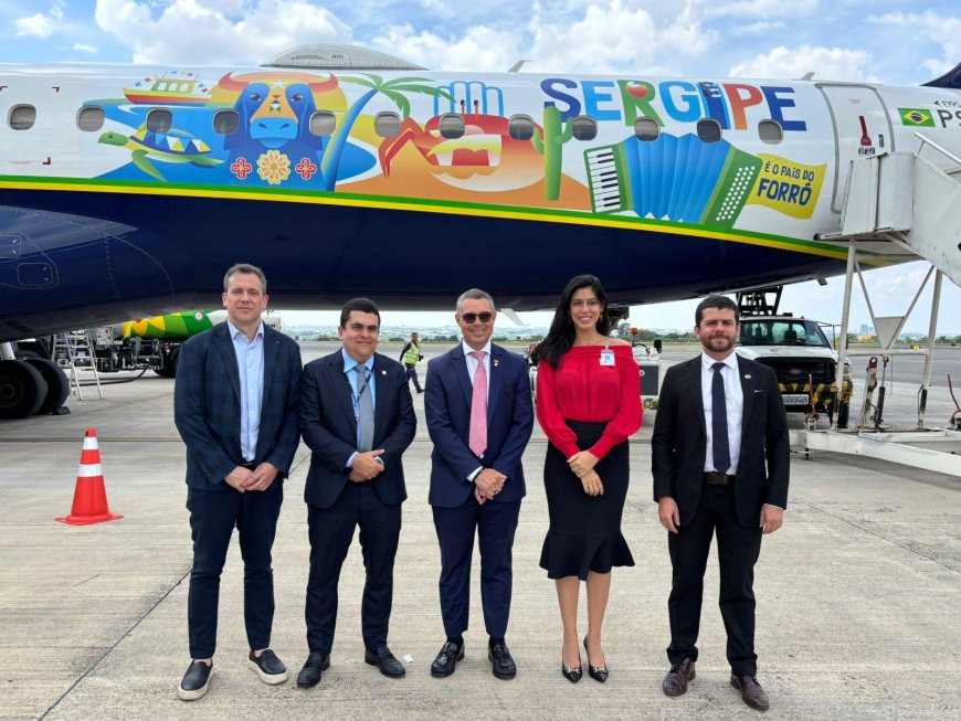 Azul apresenta e faz decolar aeronave em homenagem a Sergipe