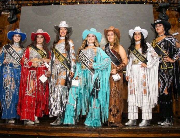 *A força da mulher sertanezina brilhou na escolha da Corte do Sertãozinho Rodeio Fest 2026*