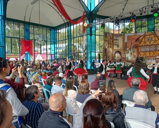 Serra Serata abre seleção para grupos de dança participarem de Baile de Máscaras inspirado nos bailes venezianos   